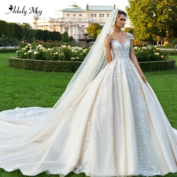 Adoly מיי מדהימה אפליקציות קפלת רכבת שמלת נשף שמלת החתונה 2023 יוקרה סקופ צוואר חרוזים שרוול כובע הנסיכה שמלת כלה.